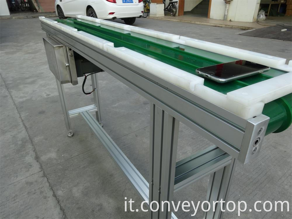 PVC belt conveyors with blocks